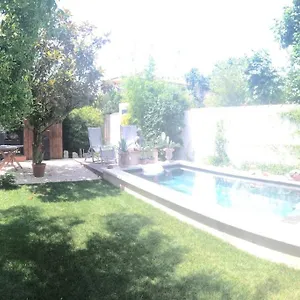Appartement A Lombre Du Magnolia, LʼIsle-sur-la-Sorgue